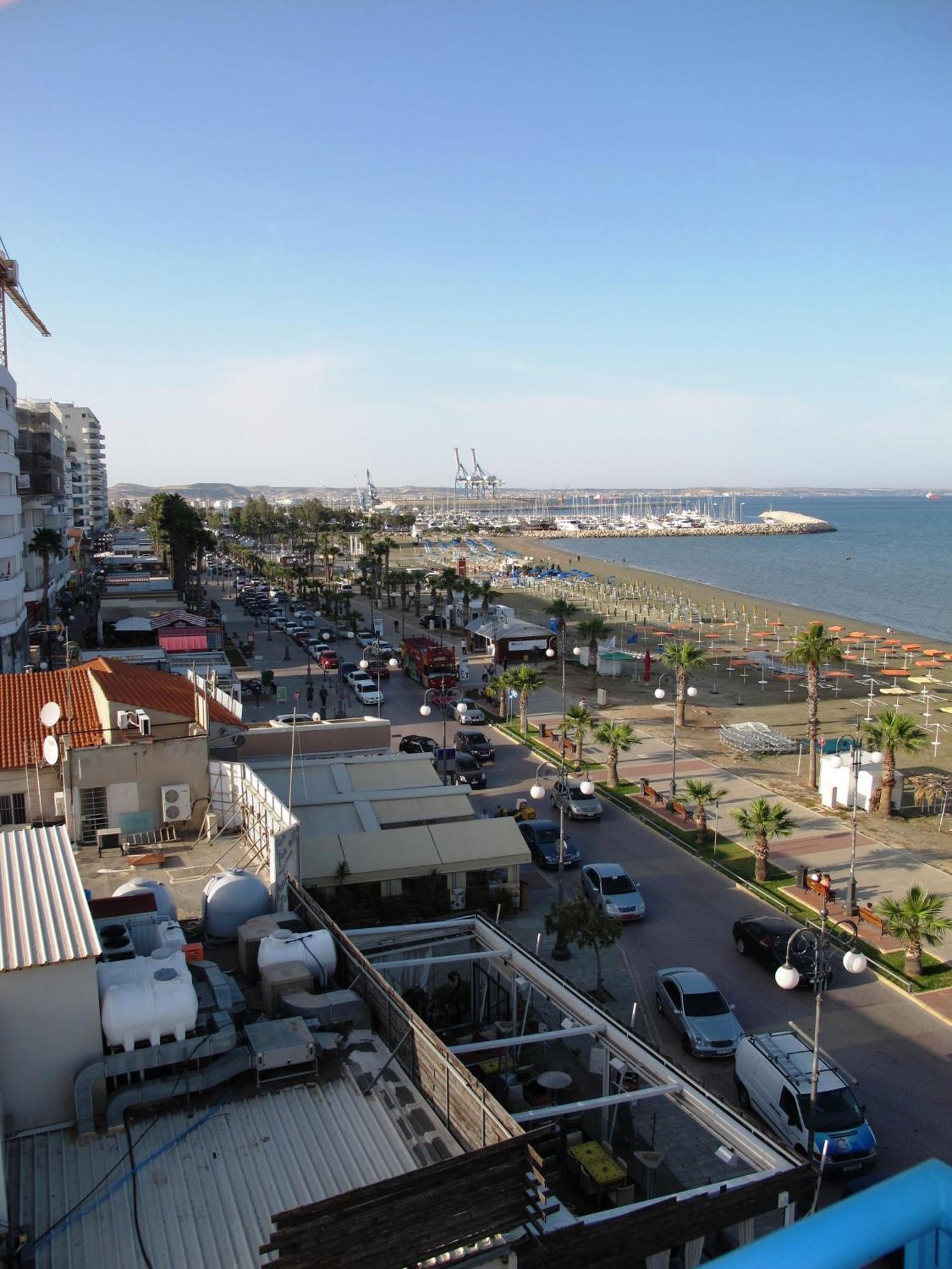 Zodiac Hotel Apartments Larnaca Luaran gambar