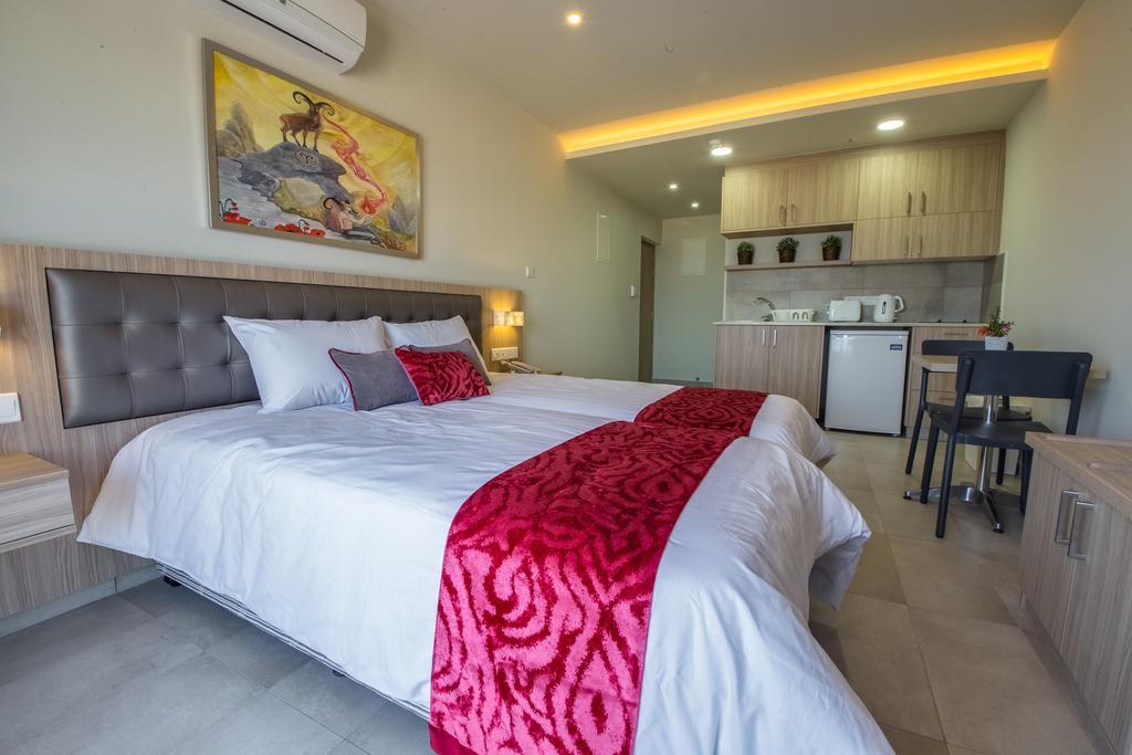 Zodiac Hotel Apartments Larnaca Luaran gambar