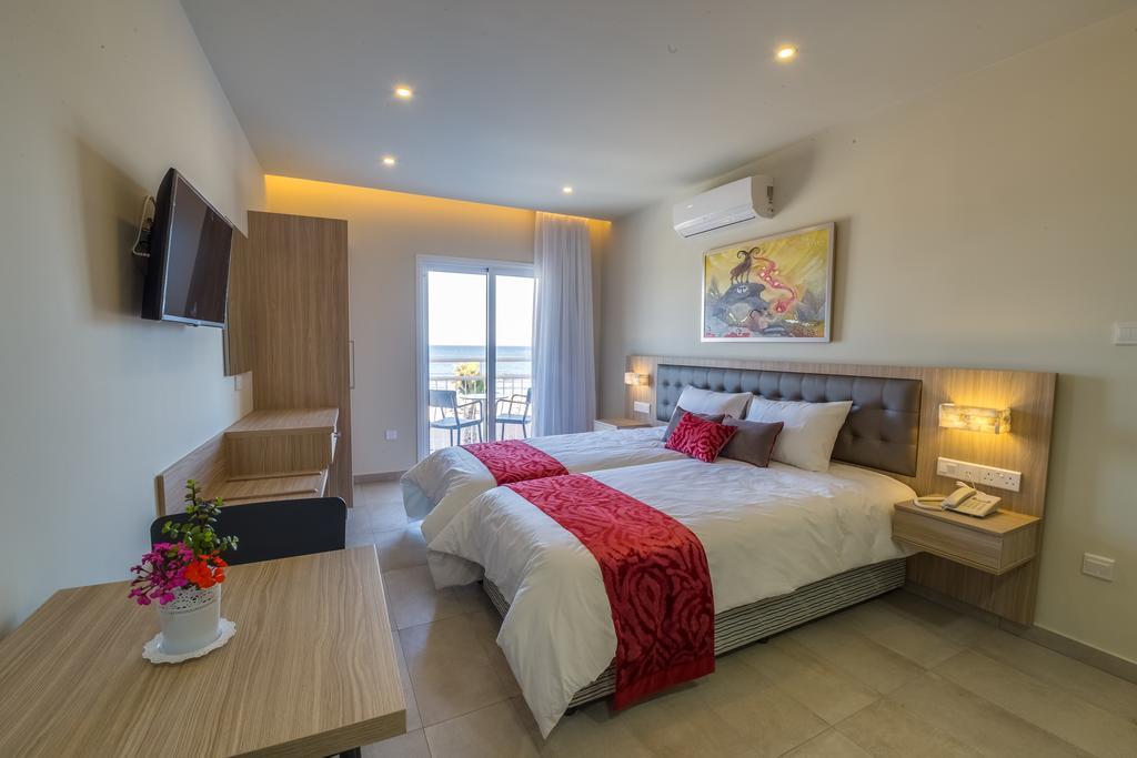 Zodiac Hotel Apartments Larnaca Luaran gambar